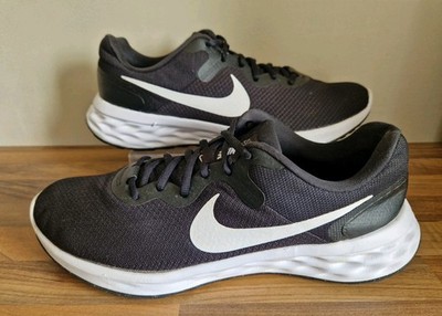 Nike Revolution 6 Next Nature Herren Größe Uk 11 Schwarz Weiß Laufschuhe Sneaker