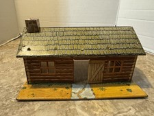 VINTAGE MARX NICE CLEAN TIN LITHO PLAYSET LOG CABIN WESTERN TOWN BUILDING