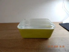 Pyrex Vintage 0502 OLIVE Green Covered Refrigerator Dish 1 1/2 Pint