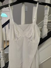 VNTG Vanity Fair White Lace Trim Satiny Babydoll Knee Length Slip