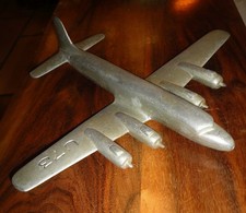 gros avion métal alu année 1950 Air France DC4  U73 Maquette agence