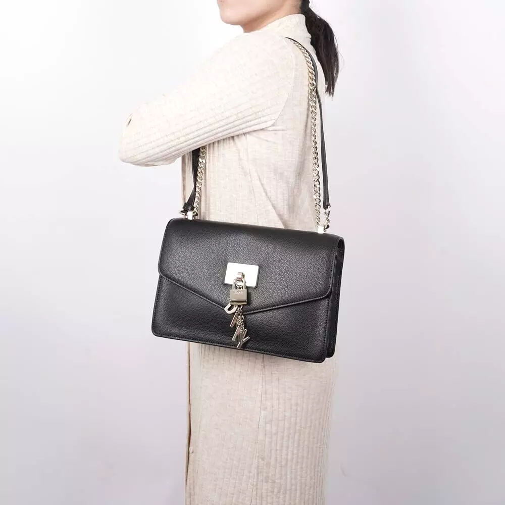 DKNY Elissa Pebbled-leather Shoulder Bag in Black