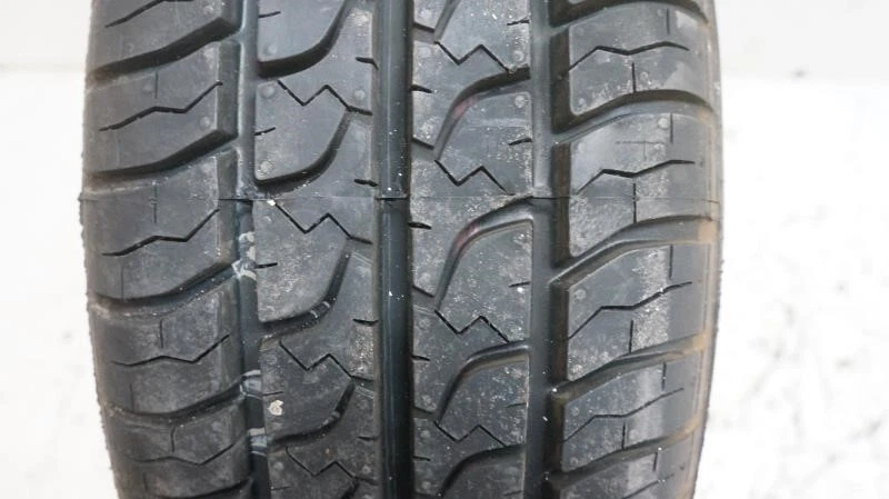 Rueda de neumático de repuesto Volkswagen Beetle Convertible Golf GTI Jetta Jetta GLI R15 OEM Foto 4 de 4