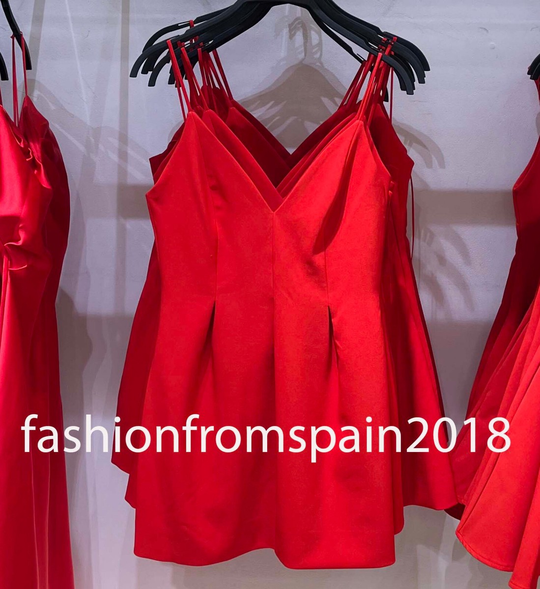 ZARA ボリュームデザインミニワンピース 2161/777 ZARA - ZARA ボリュームデザインミニワンピース Sサイズ ピンク