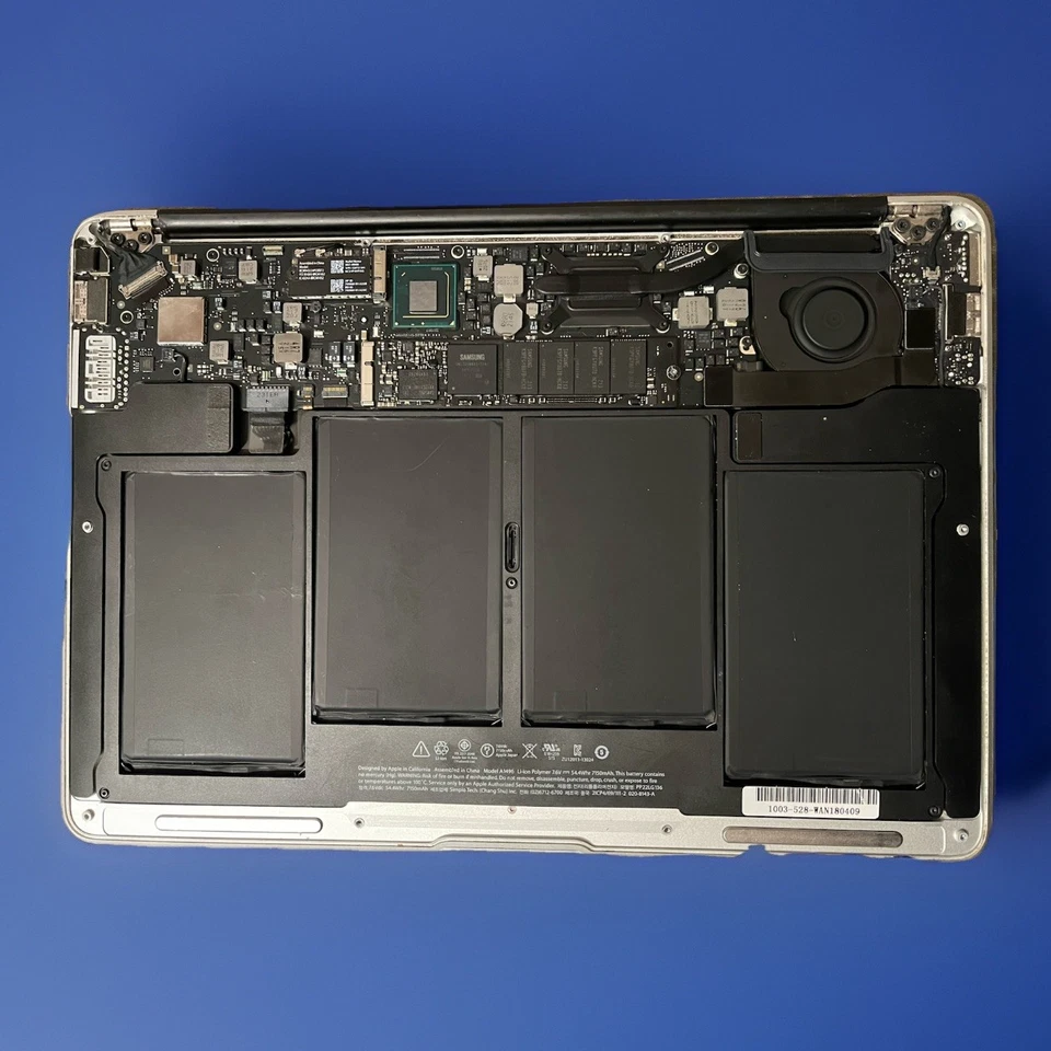 Apple MacBook Air A1466 13.3” Laptop (MD231LL/A)  - Read Description - Image 2 of 4