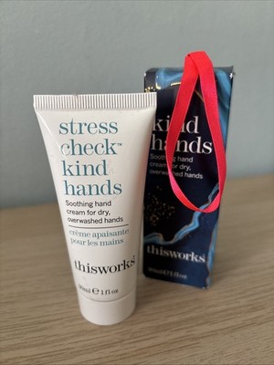 This Works Kind Hands Handcreme Geschenkbox 30ml