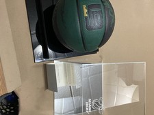 Upper Deck's Suite Life: UDA Launches Line of High-End Collectibles 8