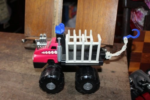 Vintage 1992 Hot Wheels Attack Pack Big Bones Monster Truck