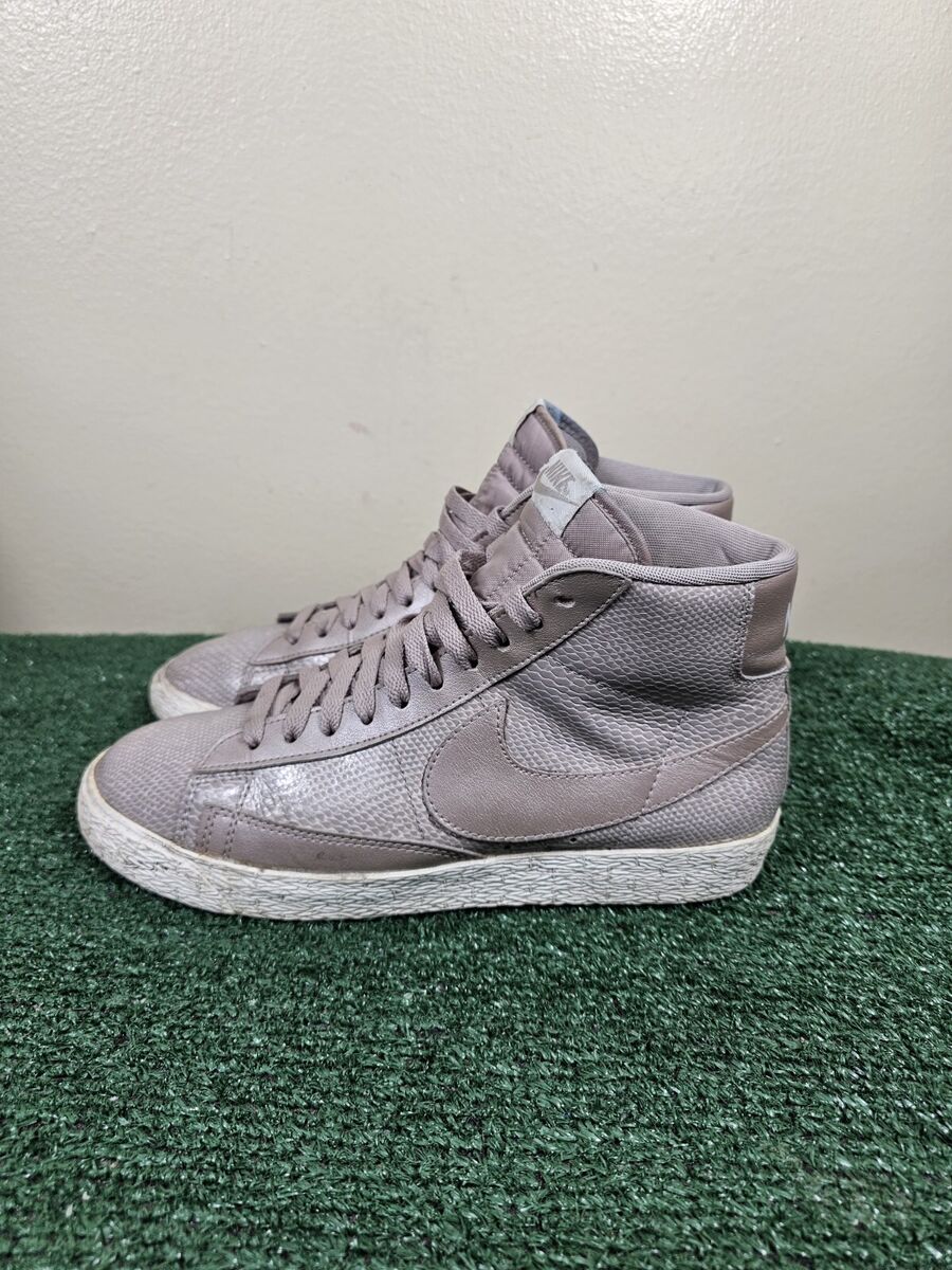 Nike Blazer Mid Leather Snake Womens Athletic Shoes Sneakers Nike Blazer Mid Leather Snake Womens Athletic Shoes Sneakers