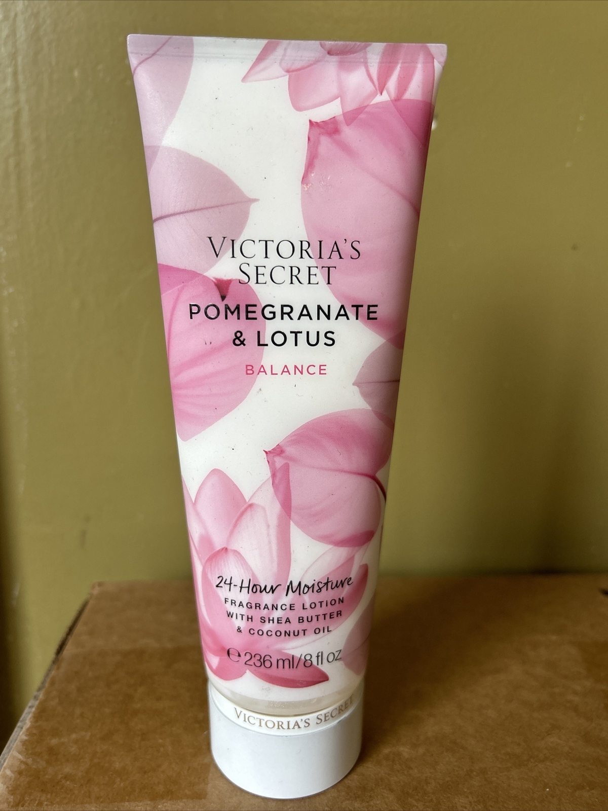VICTORIA'S SECRET POMEGRANATE & LOTUS BALANCE BODY LOTION 8 FL OZ W Shea Butter