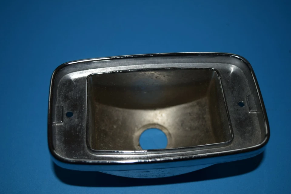 AMC JAVELIN AMX HORNET 1970-1974 NOS LUZ DE ESTACIONAMIENTO DELANTERA LÁMPARA CARCASA 3636402 Foto 2 de 4