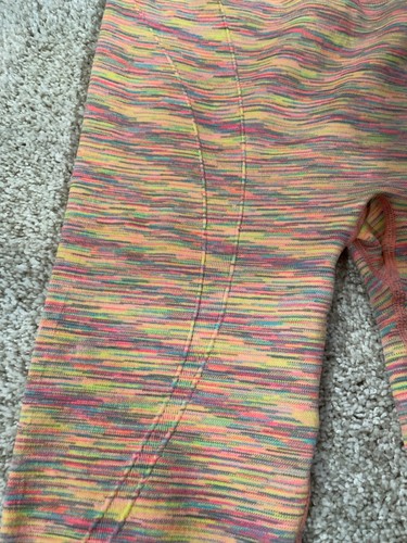 NWT Girls SO Mid-Rise Multicolor Capri Pants size M - Picture 2 of 4