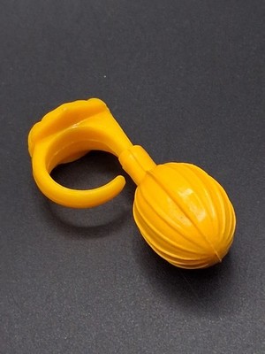 Vintage 1970's Squirt Ring Water Squirter Yellow Novelty Toy Cat Face Hong Kong 