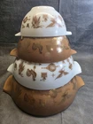 Set of 4 Pyrex Early American Cinderella Nesting Mixing Bowls
