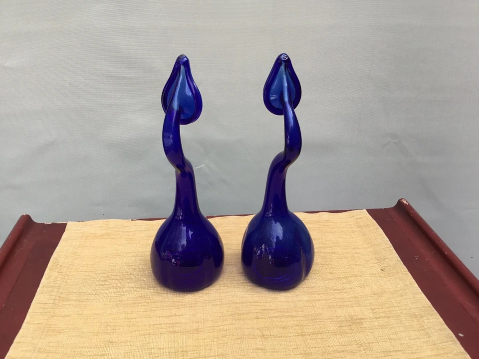 PAR DE ROCIADORES ANTIGUOS SOPLADOS A MANO AZUL COBALDO ISLÁMICO ATRAPA LÁGRIMAS RW Foto 3 de 4