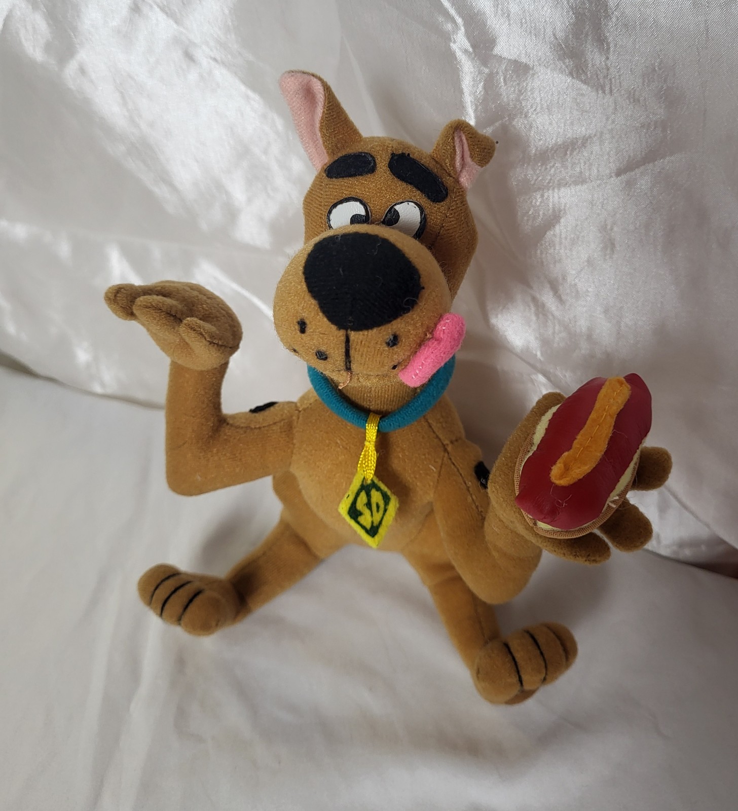 Vintage Scooby Doo Plush Holding Hot Dog Stuffed Animal Cartoon Network
