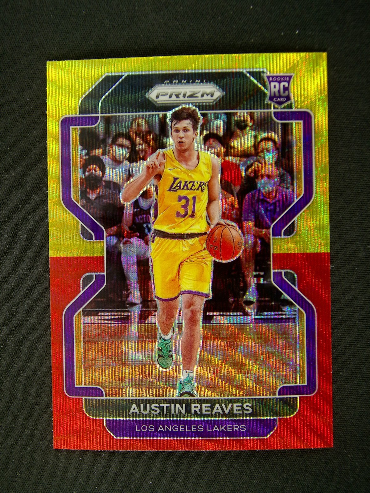 2021-22 Panini Prizm Austin Reaves #165 RC Rookie Red Gold Wave