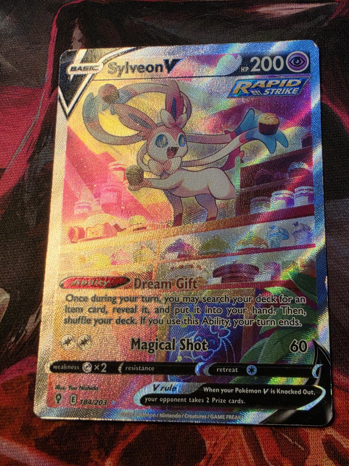 2021 Pokemon SWSH Evolving Skies Full Art Sylveon V Alt Art Card #184/203