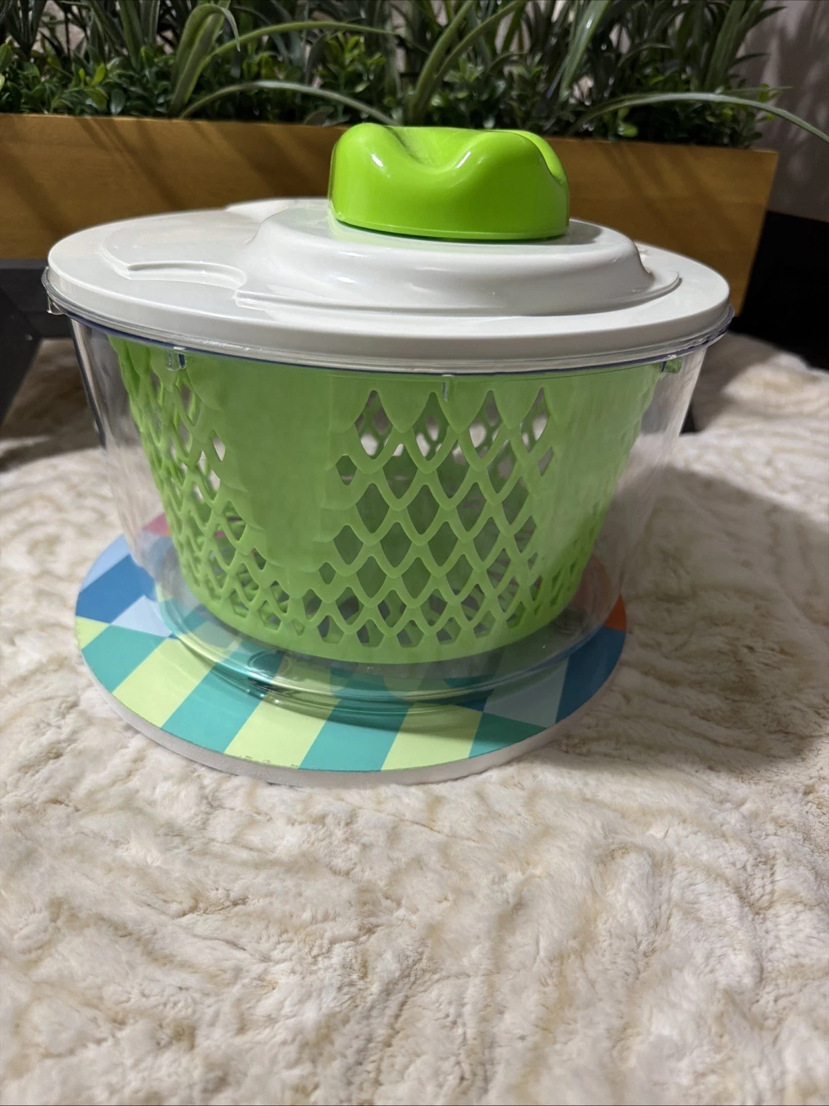 Green & White Salad Spinner Lettuce Dryer Manual Hand Crank Kitchen Tool
Opens in a new window or ta