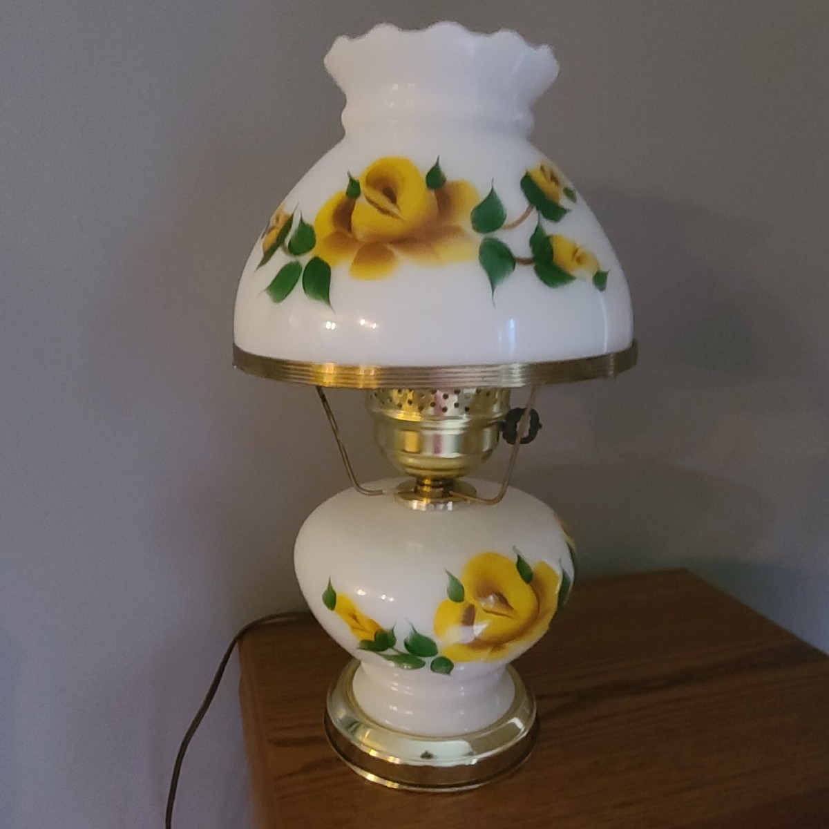 Vintage Gone with the Wind Glass Hurricane Lamp Milk Glass Yellow