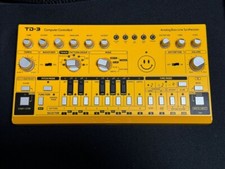 Behringer TD-3-AM Analog Bass Synthesizer Yellow Very Good