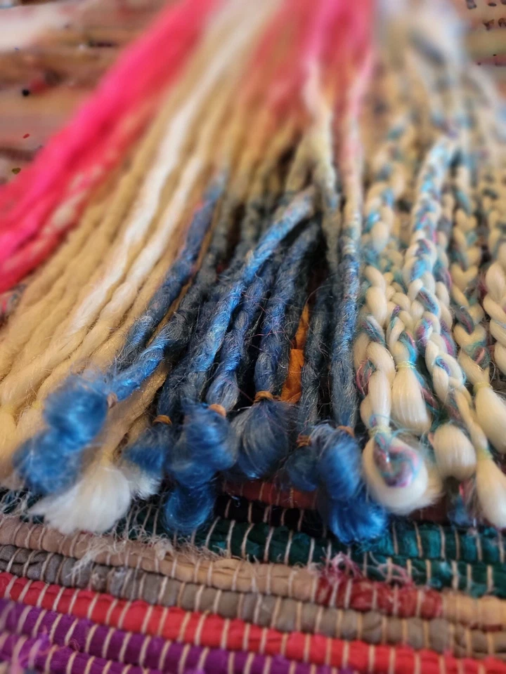 Extensão Dreadlock inspirada em Harley Quinn - Imagem 2 de 4