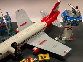 LEGO City 3182 Airport Set with Airplane, Tower, Airport, Luggage, 4 Minifigures