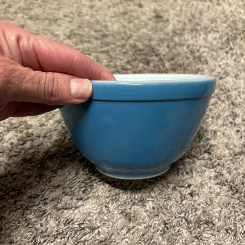 Vintage PYREX 401 Primary Blue Mixing Nesting Bowl 1.5 Pint 1950’s USA