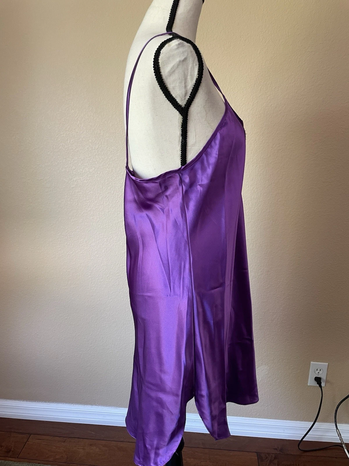 UNDERCOVER Abito Slip Secret Treasures Viola Lucido Raso Pizzo Senza Maniche Sonno L Nuovo con etichette