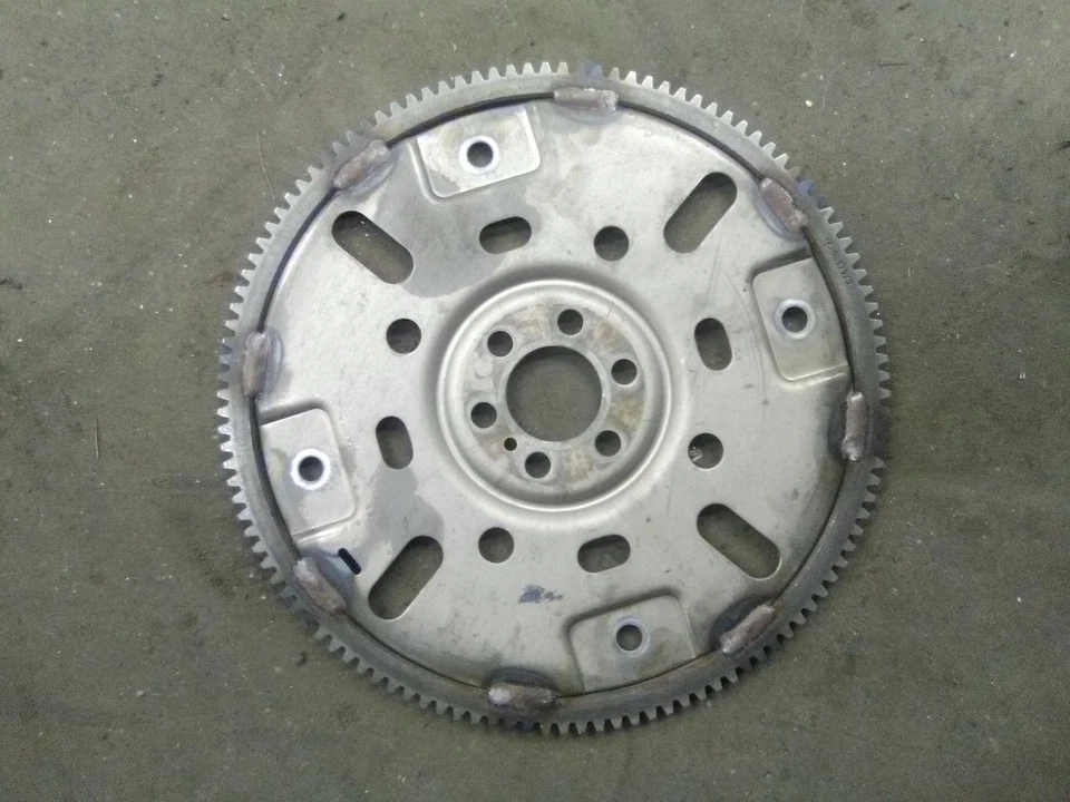 Volante Nissan Rogue 18/placa flexible automático, CVT, 2,5 litros, Vin 5 Foto 2 de 4