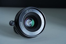 Avenon 28mm f3.5 L39 lens with M-mount adapter attached. Good Condition.