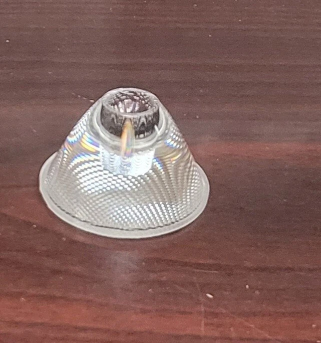 Lente WAC Lighting 25° para cabezal de iluminación de pista Silo X10. LOTE DE 64 Foto 2 de 4