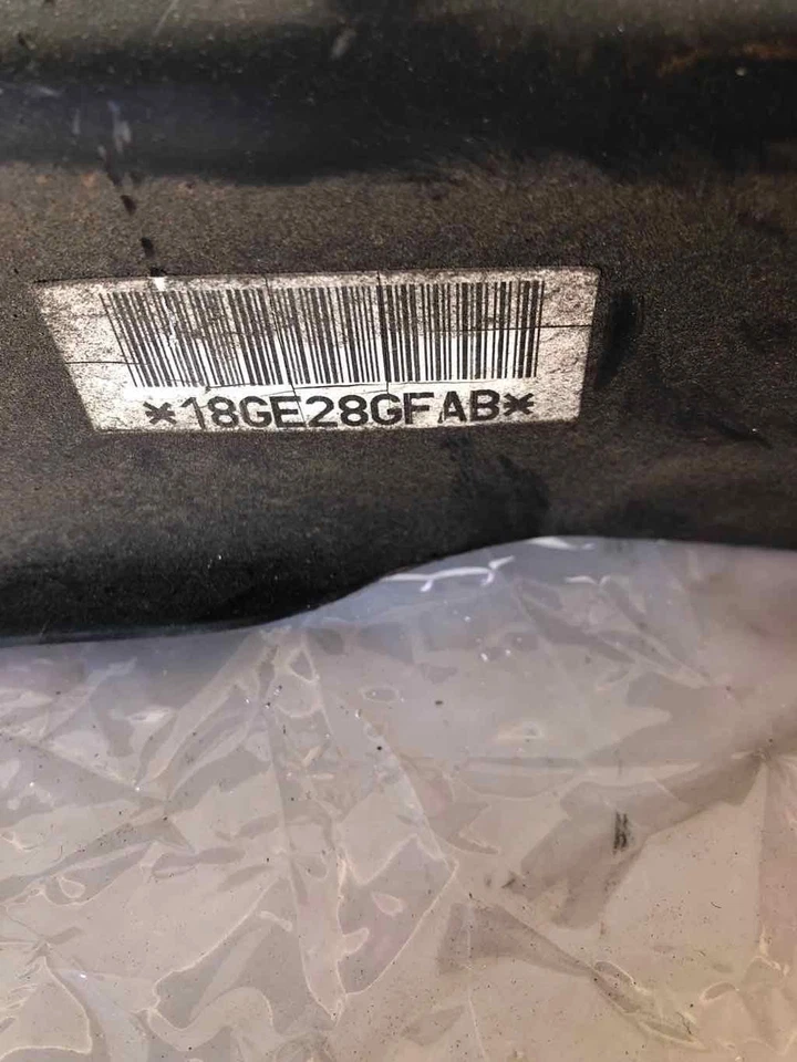 2007 - 2016 Volkswagen EOS controle inferior traseiro braço A lado direito do passageiro destro - Imagem 4 de 4