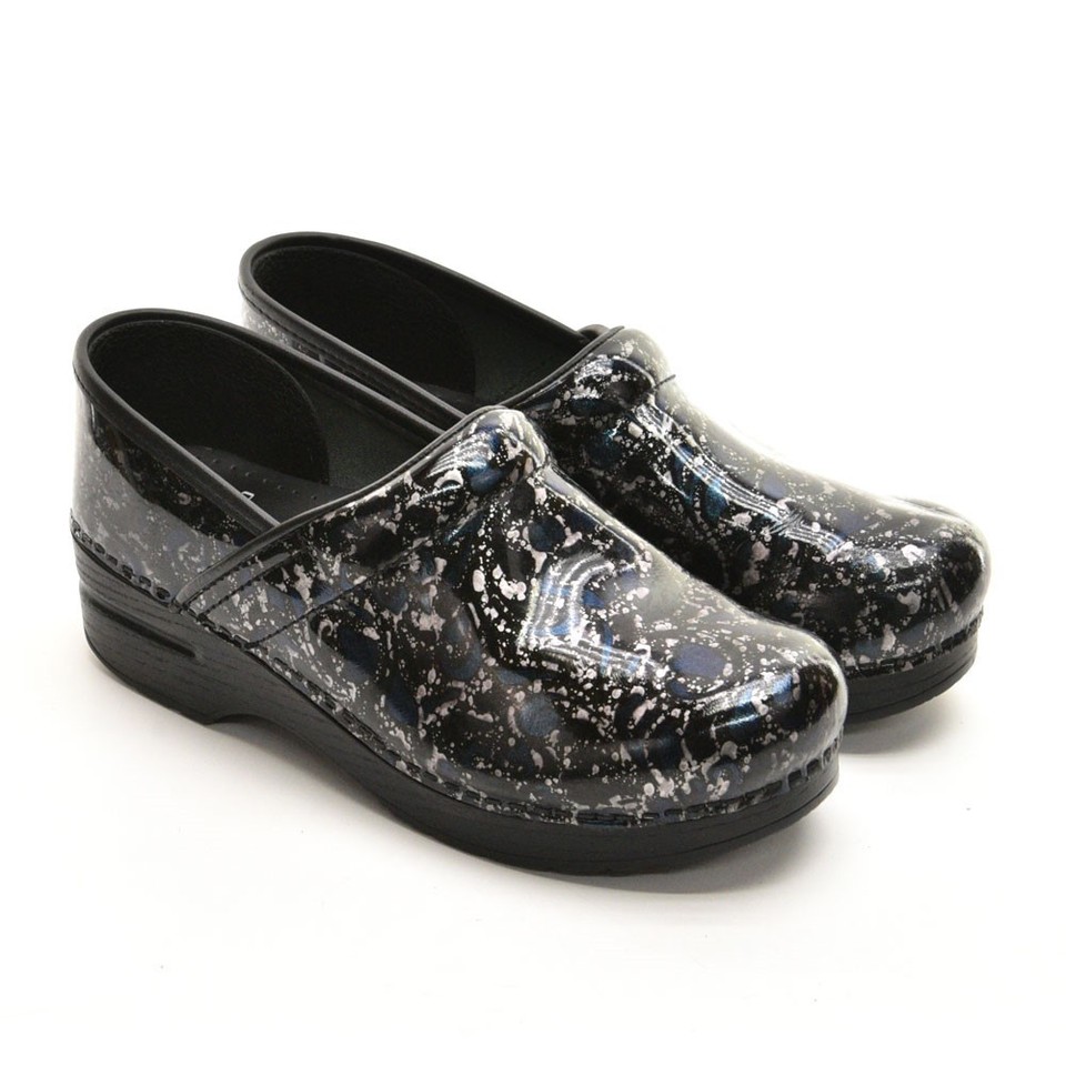 Ladies Dansko Professional Stapled Clogs 38 / 7.5 Spallter Patent Comfort Shoes