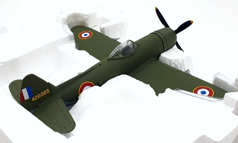 Franklin Mint escala 1/48 B11E096 - P47 Thunderbolt Francia Primera Fuerza Aérea Foto 3 de 4