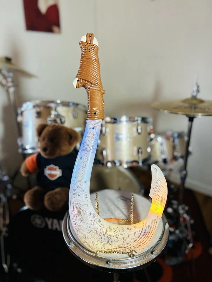 Disney Moana Maui’s Magical Fish Hook Toy Lights Sounds 20" Works Great! - Image 3 of 3