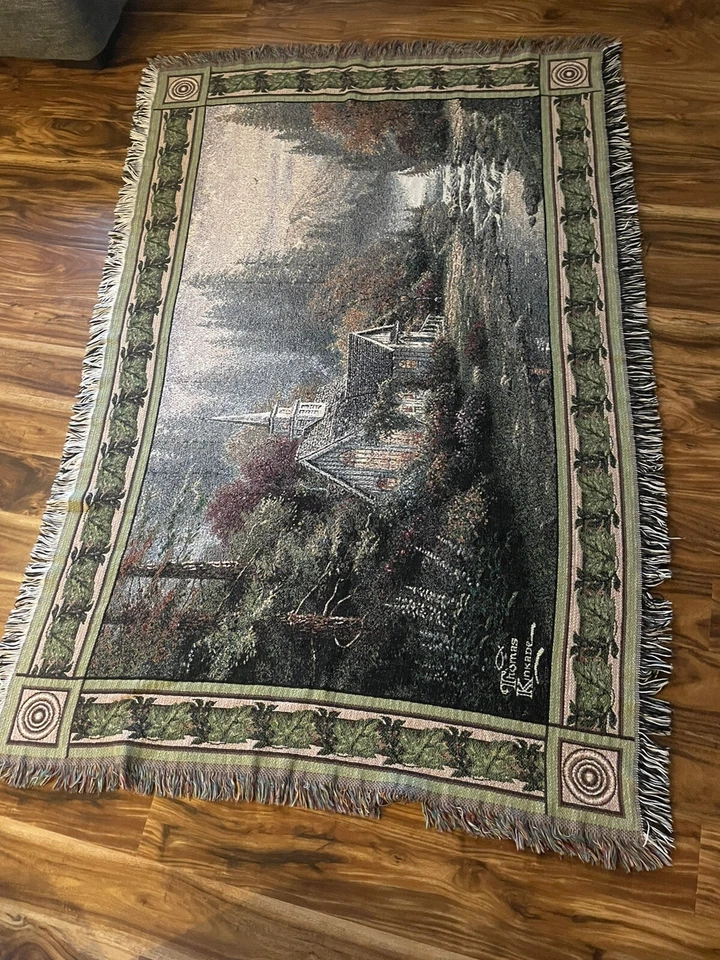 Manta de tapiz Thomas Kinkade “The Forest Chapel” 68”X42” hermoso estado Foto 3 de 4