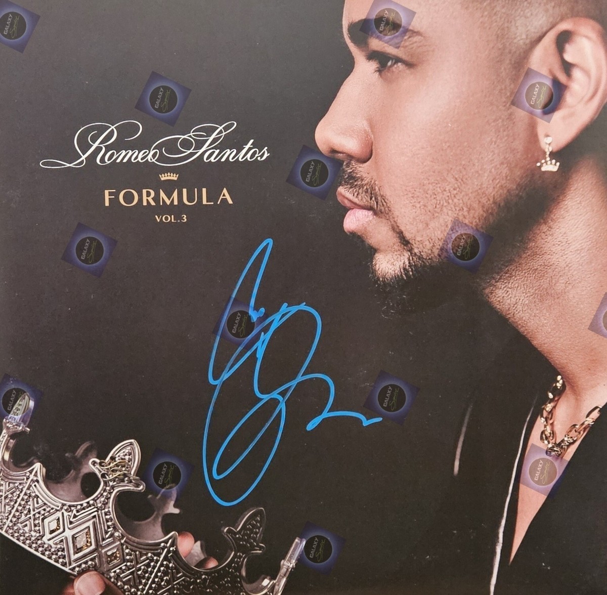 Signed Romeo Santos Fórmula Vol 3 Vinyl Beckett Authenticated