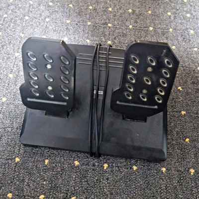 Hori Rennlenkrad mit Pedalen, verkabelt, für Microsoft Xbox One, Schwarz