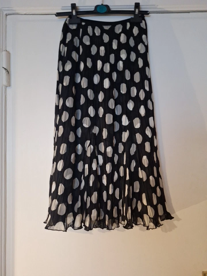 East Size 12 Long Maxi Skirt Poka Dot Black White Lined Elasticated Waist - Image 3 of 4