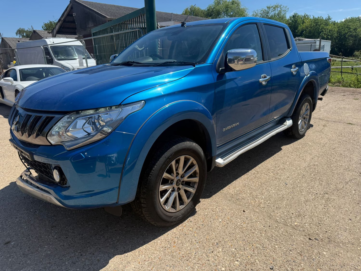 2017 Mitsubishi L200 Double Cab DI-D Barbarian 4WD Auto Accident Damaged Salvage