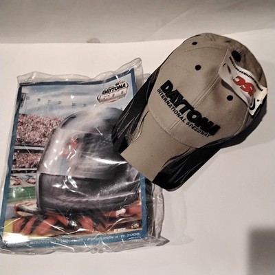 2006 Daytona International Speedway New Hat and New Program
