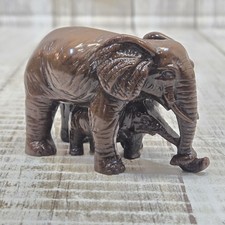 Resin Elephant Statue - Decorative Wildlife Family with Mother  Baby for Cla...