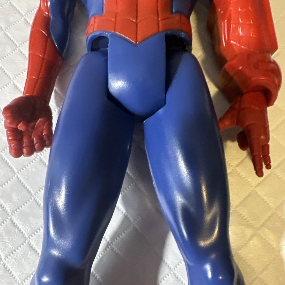 Figuras de acción 12" Spiderman Batman Pantera Negra Capitán América, Thor, Cyborg Foto 3 de 4