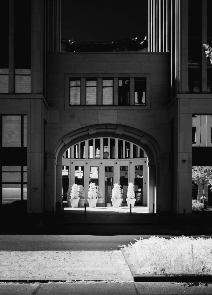 Infrared R85Filter. 850nm for Fuji Fujifilm X mount APSC drop in style - Image 2 of 4