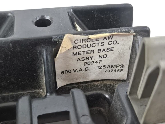 Circle AW B-Line 125A 20242 Meter Socket - Image 3 of 4