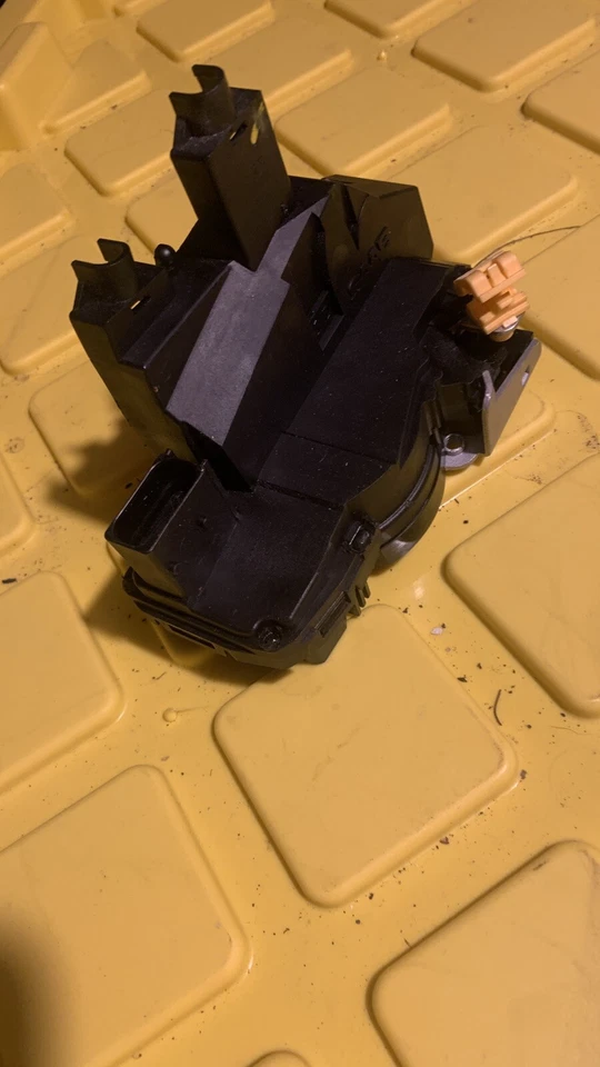 2005-2011 SAAB 9-3 Rear Back RH Right Passenger Door Lock Actuator OEM 12759697 Foto 2 de 4