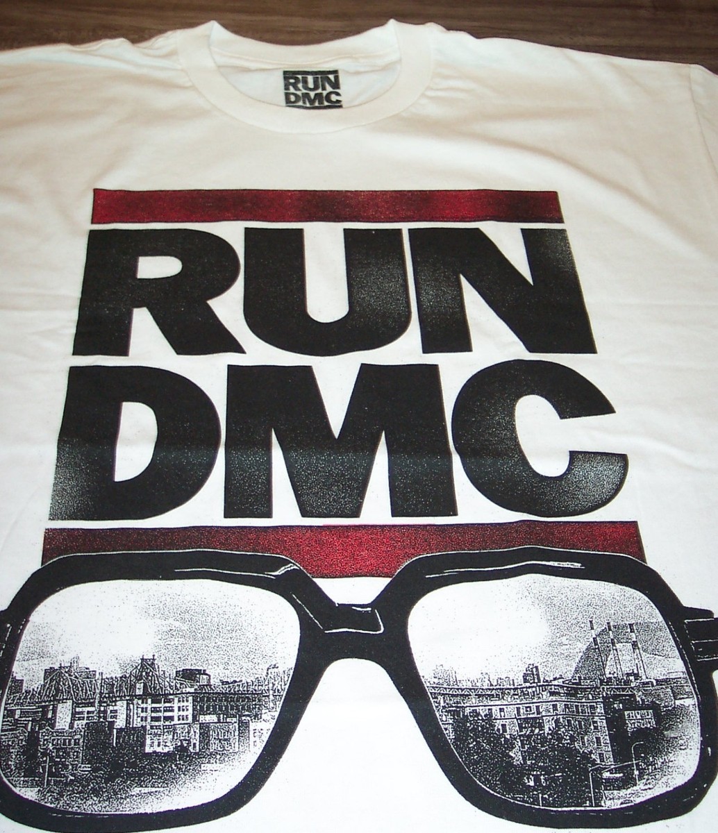 VINTAGE STYLE RUN DMC City View T-Shirt MENS SMALL Hip Hop NEW