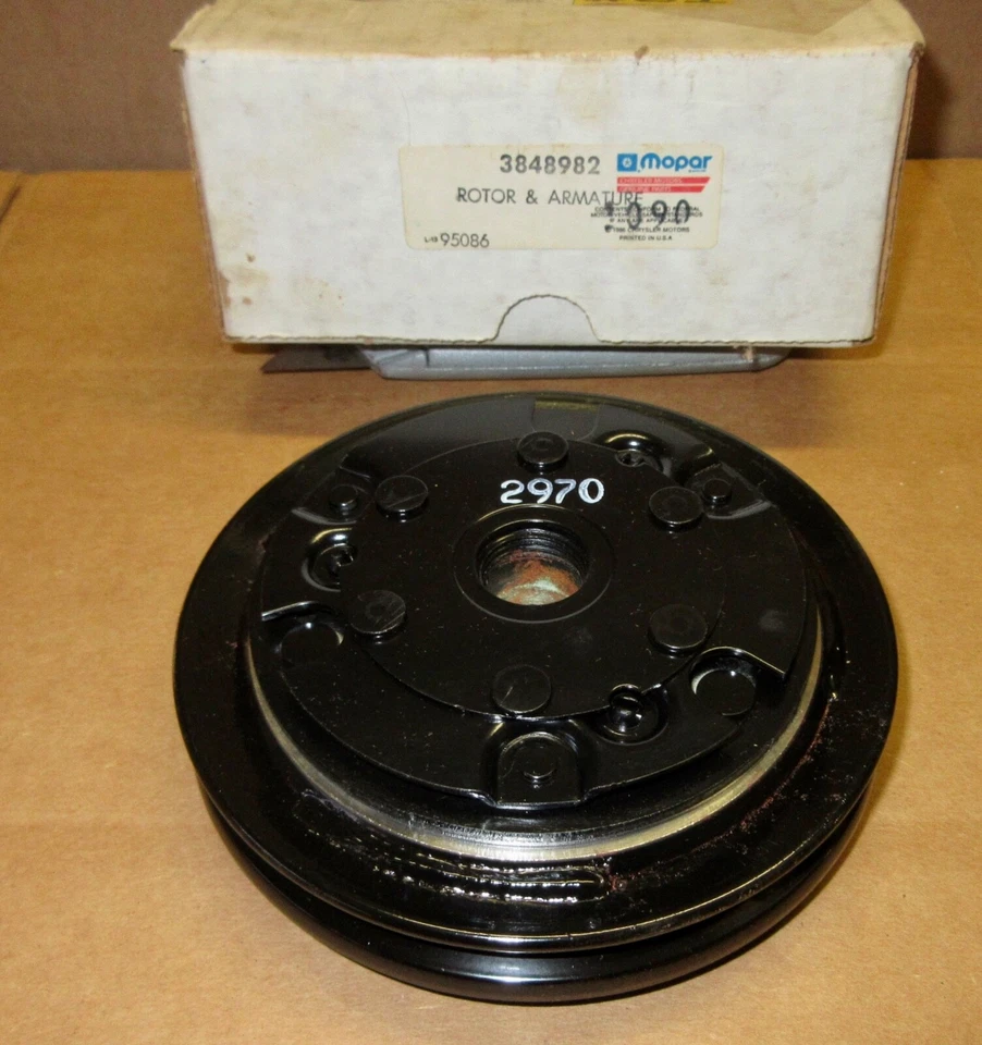 Mopar 1985-1993 Chrysler LeBaron, láser, Dodge Daytona polea de aire acondicionado 3848982 Nuevo de Lote Antiguo Foto 4 de 4