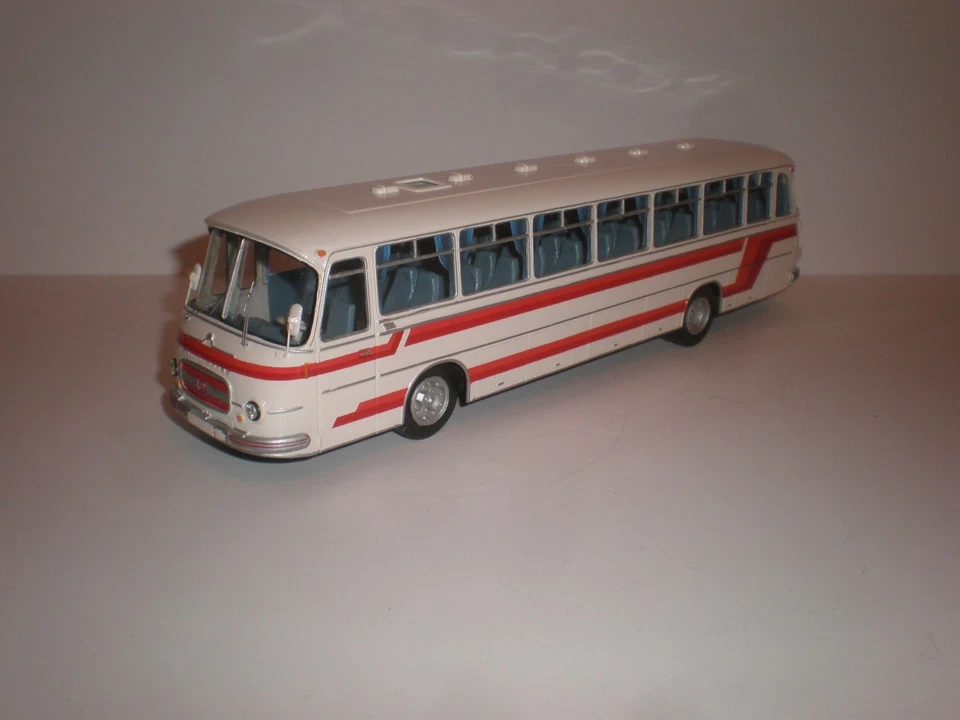 1/43 Spain bus Setra Seida S 14 La Montanesa / 1960'S - Image 4 of 4